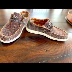 Hey Dudes, multicolor.